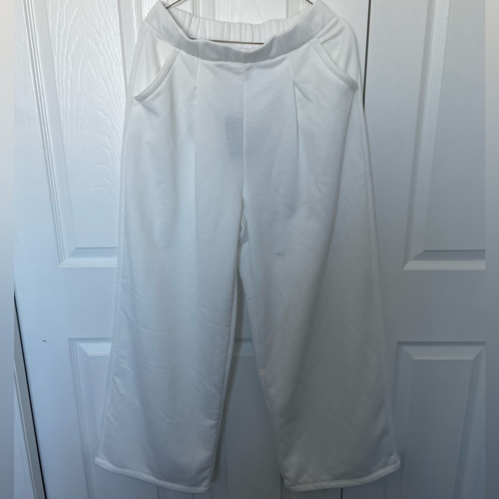 NWT Halara Wide Leg Fleece Pants